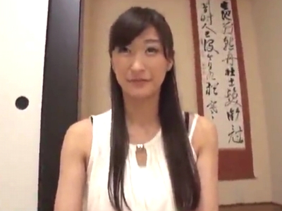 「激しくしてッ」欲求不満な人妻が子宮奥をデカマラで突かれ絶頂イキ