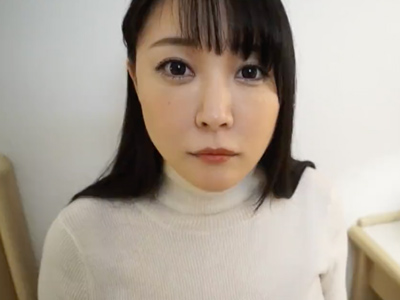 完璧な巨乳を持つ素人妻をナンパし中出し