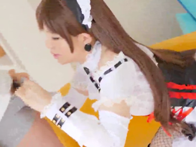 アイドル級のコスプレイヤーが衣装着衣のままコスハメ