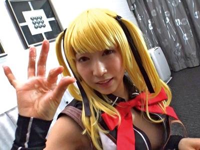 「すごぉい！いっぱい出たぁ！」コスプレ美女のフェラ＆手コキサービス