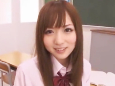 教室で誘ってきたJKの期待に応えて3P中出しパコ！