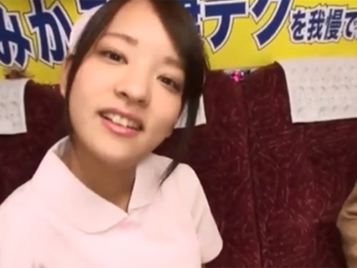 貧乳ロリ女優のあべみかこが素人チンポに敗北してしまい生中出し展開