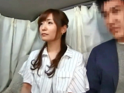 結婚5年目の人妻さんが欲求不満に耐えきれず他人棒挿入にガチ喘ぎ！