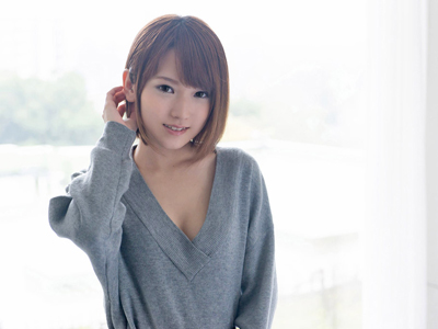 触れ合うたびに愛液を撒き散らすスレンダーショトカの美少女