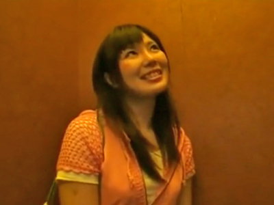 素人JKの緊張をほぐして一緒に気持ちよくなるハメ撮りパコ