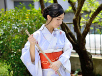 「寝ててくださいね♪」着物が似合うはんなり家政婦の騎乗位奉仕