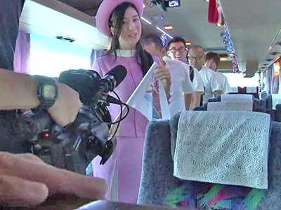 古川いおりがバスガイドになって行くツアーでの羞恥SEX