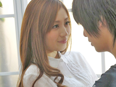 平凡な人妻が元彼に再会し焼けぼっくり不倫