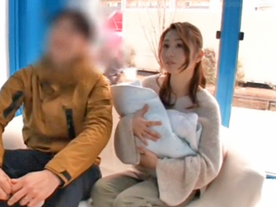 子連れの若妻がダンナ子供待たせてMM号不倫パコ