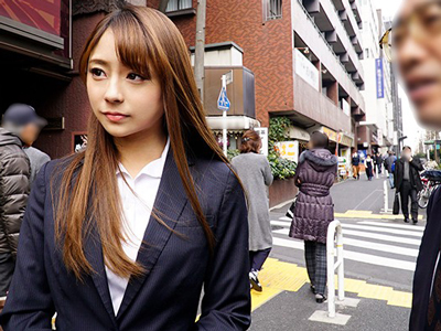 「ヒドいっ；；」既婚上司に中出しヤリ捨てされる美人OL