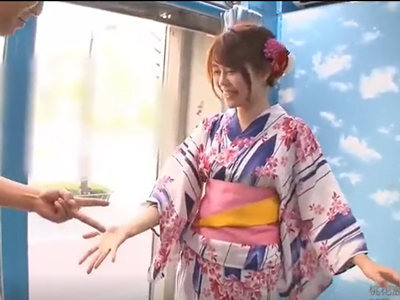 浴衣の美少女が野球拳に負けて丸裸にされMM号セックス