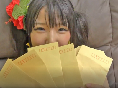ファンを集めた秘密の中出しオフ会で稼ぐ貧乏アイドル