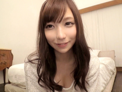 清楚系ビッチの女子大生と明るく激しく楽しいセックス！