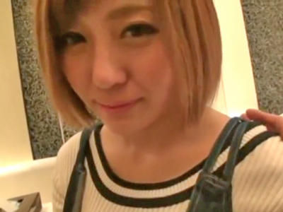 ナンパされてすぐハメ撮りSEXしちゃうビッチJD