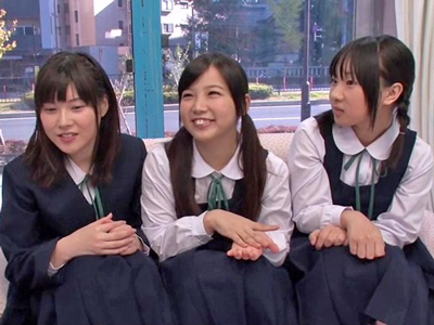勃起ちんぽに興奮して思わず本番させちゃう人妻デリヘル嬢