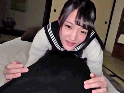 制服が似合いすぎる黒髪美少女のエッチな成長録