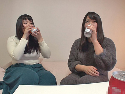 ほのぼの初レズ体験の直後、絶倫巨根にガン突きされるムチ子