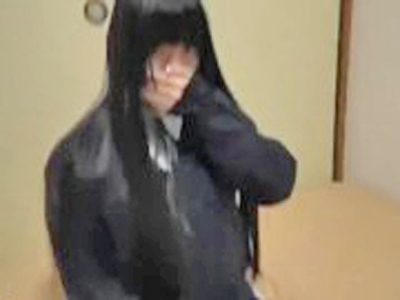 ぱっつん姫カットの黒髪JKのパイパンマンコに円光中出し！