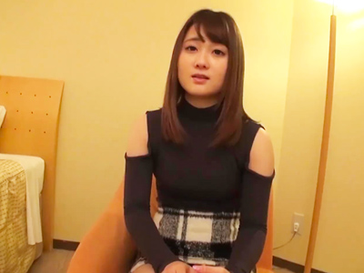 人妻には到底見えない美女に大量無許可中出し
