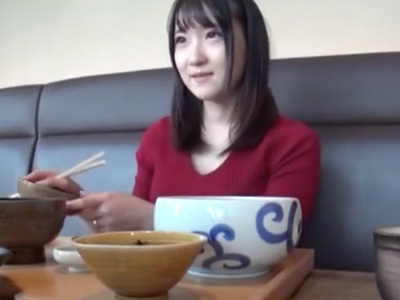 泣き喘ぐ程ヨガるナンパした素人妻に中出し