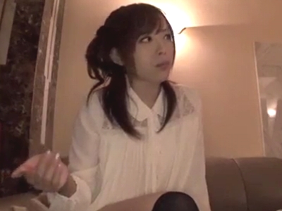 「撮らないでよぉッ」笑顔の可愛い美少女とホテルでハメ撮り！